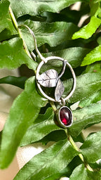 Aretes de plata con Granate Uva