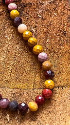 Collar Mookaite Facetada