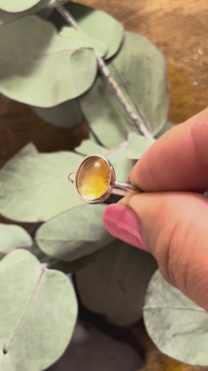 Anillo de plata con Citrino